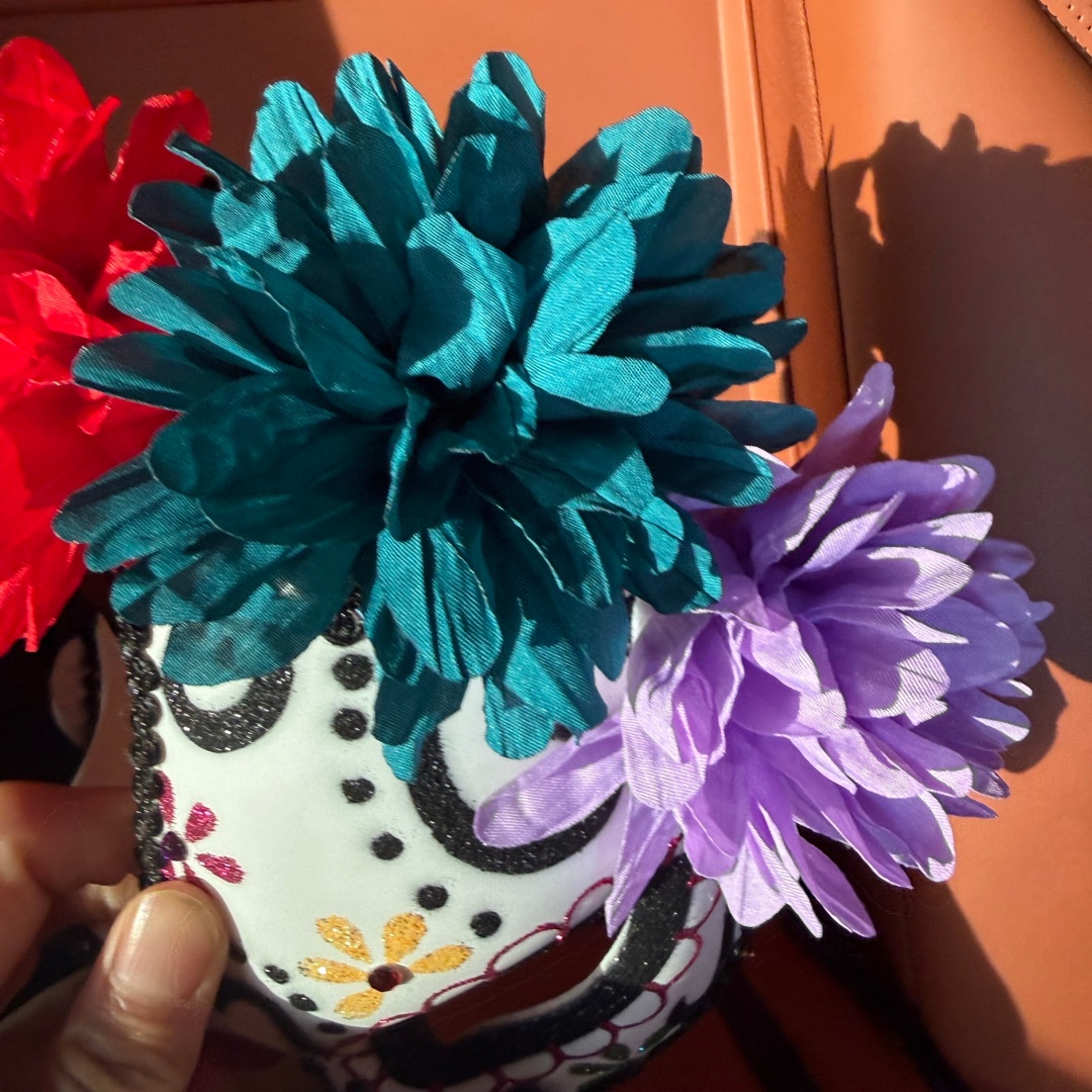 Dunkle Malerei Blumen-Hallowee – Cosplay Prop Painting Bewertung und Preis